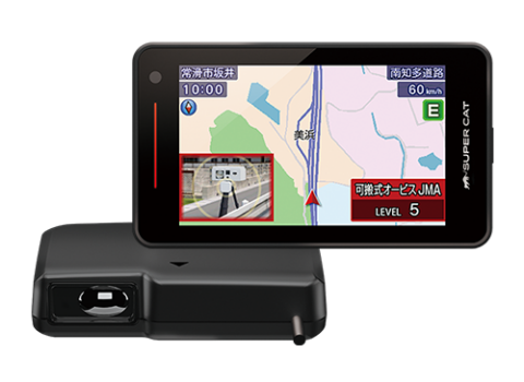 SUPER CAT レーザー&レーダー探知機 ZK3100 2025年無線LAN搭載型セパレートタイプ。 「JMA-600(NTG-962)」「JMA-520」「JMA-401」「MSSS」「LSM」の最新のレーダー取締機に完全対応。業界最高水準の受信感度はそのままに、正確無比な「フィルタリング」機能で特定車両や自動販売機による誤警報も85％カット。 さらに、「プリアラート機能」によりKバンドレーダー波をいち早く警告し、取締機と確定した時点で警報を最大化。高精度なマップマッチングで高架下やトンネルでも走行状況を判別。不要な警報を極限まで排除。
